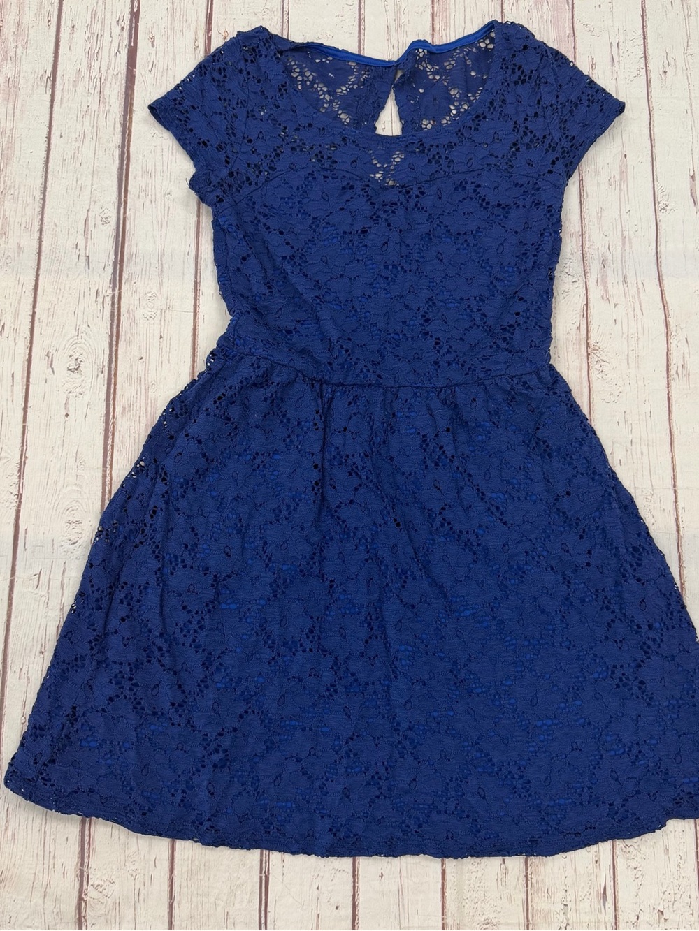 Wet Seal Women's Royal  Blue Floral Lace Dress Cap Sleeve Keyhole Back Medium